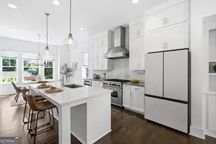 1801 Huntington Hill Ln NW, Atlanta, GA 30309 - Photo 10