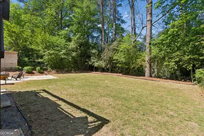 2304 Pembrook Place NE, Atlanta, GA 30324 - Photo 22