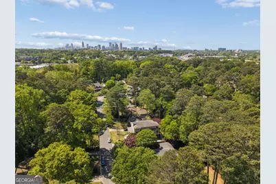 2304 Pembrook Place NE, Atlanta, GA 30324 - Photo 30