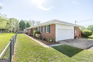 504 Dunbar Rd, Warner Robins, GA 31093 - Photo 2