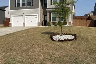 627 Overlook Rd, Walnut Grove, GA 30014 - Photo 1