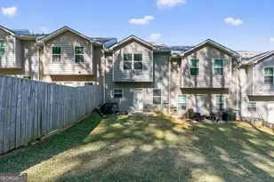 1110 Highwood Ln, East Point, GA 30344 - Photo 2