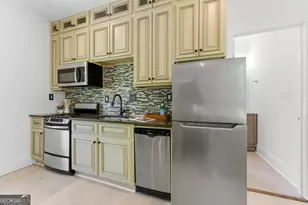 104 Fairview St, Decatur, GA 30030 - Photo 32