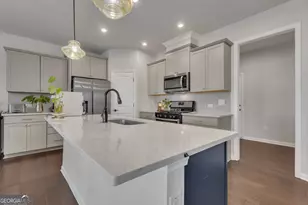 610 Napier Pass, Peachtree City, GA 30269 - Photo 16