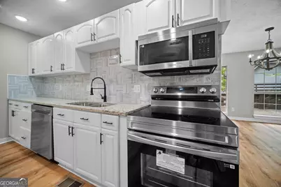 9780 Dixon Industrial Boulevard, Jonesboro, GA 30236 - Photo 10