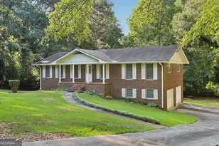 742 Verde Dr, Riverdale, GA 30274 - Photo 2