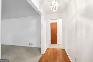 742 Verde Dr, Riverdale, GA 30274 - Photo 4