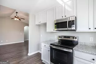 229 Burr Dr, Byron, GA 31008 - Photo 16