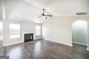 229 Burr Dr, Byron, GA 31008 - Photo 10