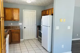 405 Peeks Crossing Dr, Senoia, GA 30276 - Photo 6