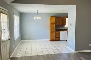 405 Peeks Crossing Dr, Senoia, GA 30276 - Photo 4