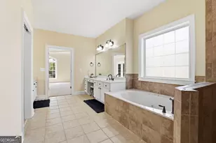 110 Lake Park Ct, Sharpsburg, GA 30277 - Photo 38