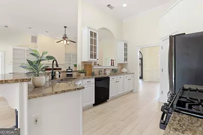 110 Lake Park Court, Sharpsburg, GA 30277 - Photo 28