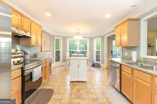 268 E Creek Bend, Athens, GA 30605 - Photo 4