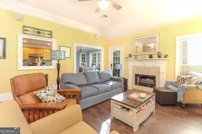 268 E Creek Bend, Athens, GA 30605 - Photo 2