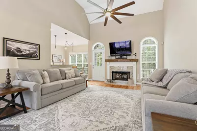 25 Lyndhurst Way, Sharpsburg, GA 30277 - Photo 18