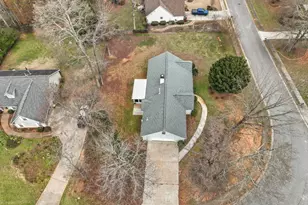 215 Pebble Creek Dr, McDonough, GA 30253 - Photo 4