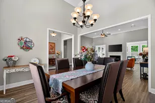 124 Riverbluff Dr, Lagrange, GA 30240 - Photo 10