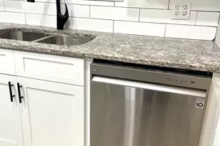 5019 Peach Mountain Cir, Gainesville, GA 30507 - Photo 8