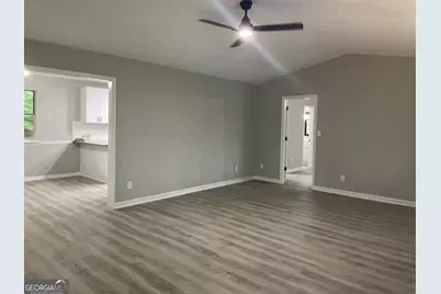 5019 Peach Mountain Circle, Gainesville, GA 30507 - Photo 10