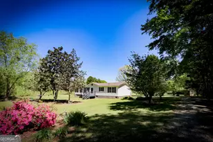 140 Milner St, Meansville, GA 30256 - Photo 32