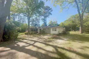 221 N Lake Dr, Sylvania, GA 30467 - Photo 2