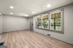 11 Swan Dr, Newnan, GA 30263 - Photo 8