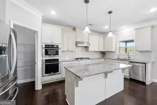 304 Cochin Dr, Woodstock, GA 30188 - Photo 16