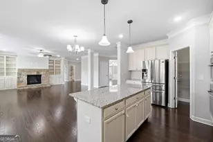 304 Cochin Dr, Woodstock, GA 30188 - Photo 18