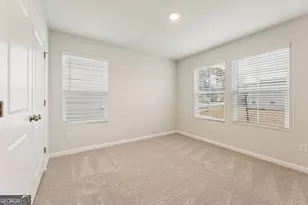 8047 Dickens Dr, Fairburn, GA 30213 - Photo 26