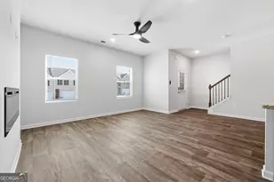 3639 Parkway James Dr, Snellville, GA 30039 - Photo 20
