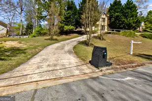 3460 Estate Lake Dr, Fairburn, GA 30213 - Photo 4