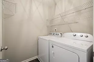 2045 Lakeshore Overlook Dr NW, Kennesaw, GA 30152 - Photo 34