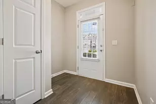 2045 Lakeshore Overlook Dr NW, Kennesaw, GA 30152 - Photo 6