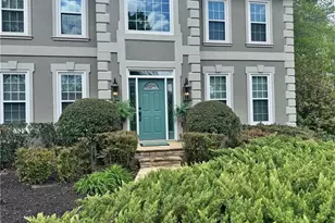 944 Bramble Oak Ct, Powder Springs, GA 30127 - Photo 2