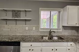 1096 Deleon Ct, Clarkston, GA 30021 - Photo 12