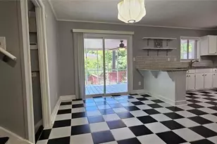 1096 Deleon Ct, Clarkston, GA 30021 - Photo 8