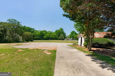 302 S Harris Street, Sandersville, GA 31082 - Photo 6