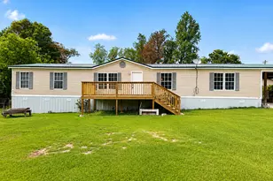 1916 Danielle Dr, Waycross, GA 31503 - Photo 1