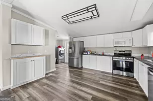 1916 Danielle Dr, Waycross, GA 31503 - Photo 6