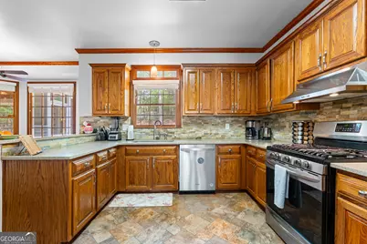 215 Highview Trace, Fayetteville, GA 30215 - Photo 10