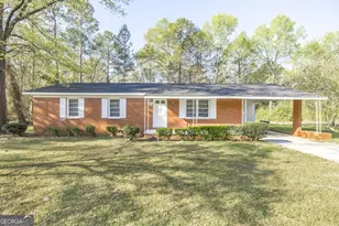 918 Henderson St, Dublin, GA 31021 - Photo 1