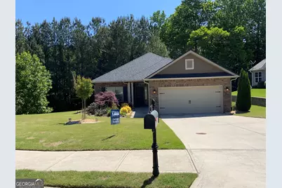 832 Hidden Hollow Circle, Commerce, GA 30529 - Photo 2