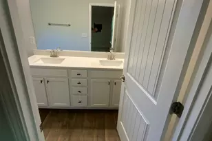 832 Hidden Hollow Cir, Commerce, GA 30529 - Photo 6