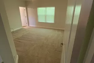 832 Hidden Hollow Cir, Commerce, GA 30529 - Photo 6