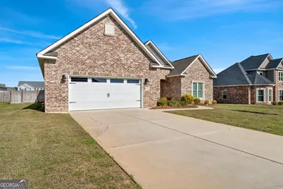 611 Jeffery Thomas Drive, Bonaire, GA 31005 - Photo 2