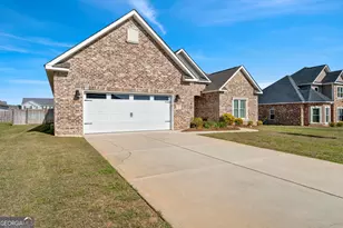 611 Jeffery Thomas Dr, Bonaire, GA 31005 - Photo 2
