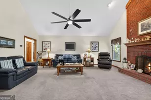 205 Eastfield Dr, McDonough, GA 30252 - Photo 10