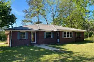 394 Thompson Ln, Statesboro, GA 30458 - Photo 1