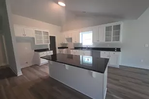 188 Lake Meadows Dr, Winder, GA 30680 - Photo 2